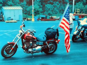 Photo694211668457_inner_8-23-712-22-8-976-712-975