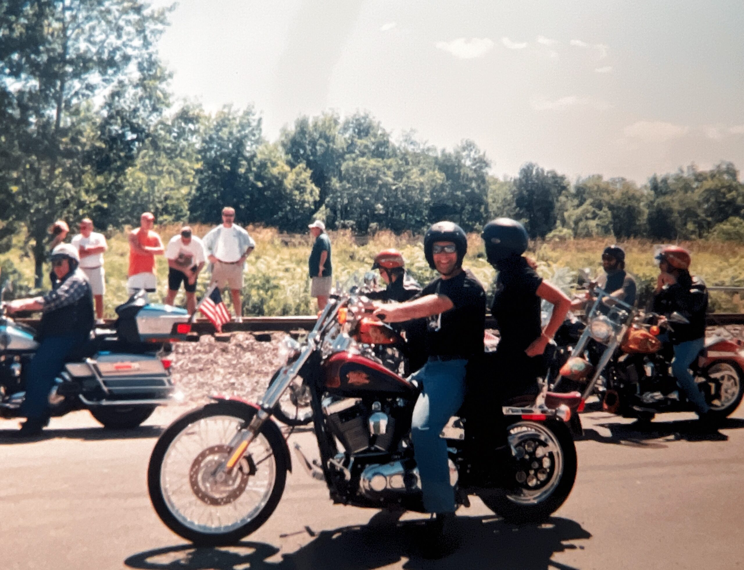 Photo694211843667_inner_8-23-738-23-8-976-738-976